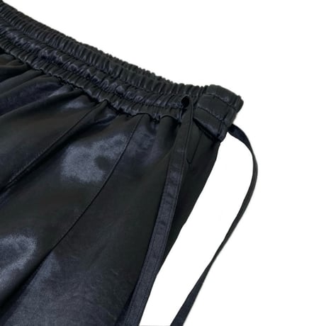 LIROMA アセテートロングワイドパンツ