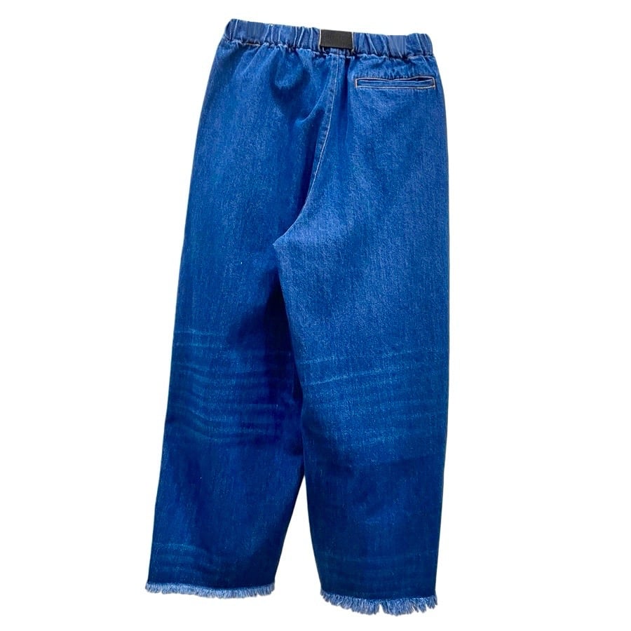M53. ベルトデニムタックパンツ | grasol Nagasaki Stores