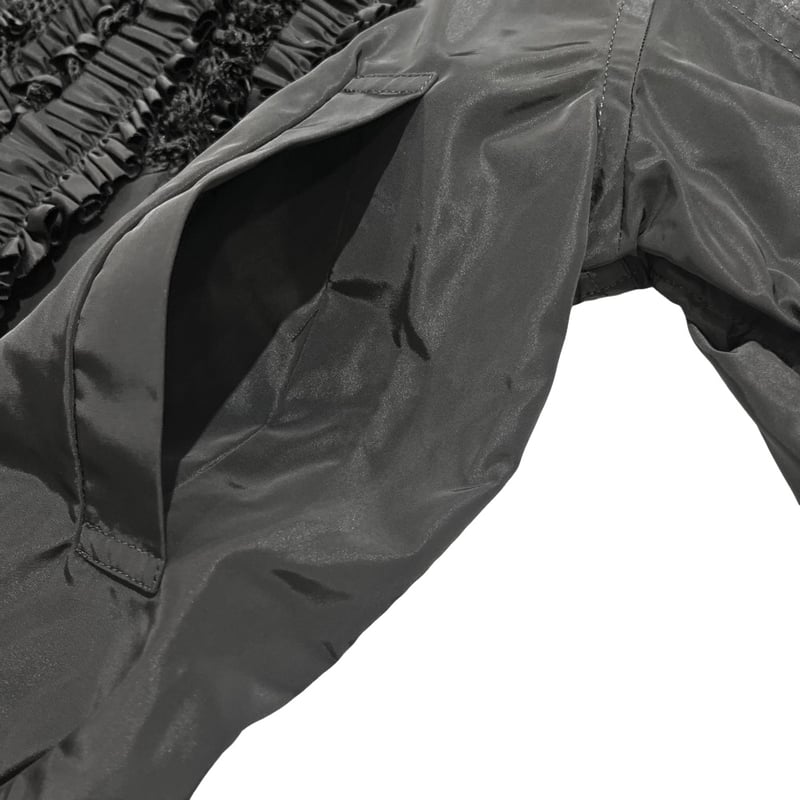 THOMASMAGPIE フリルブルゾン -ブラック | grasol Nagasak