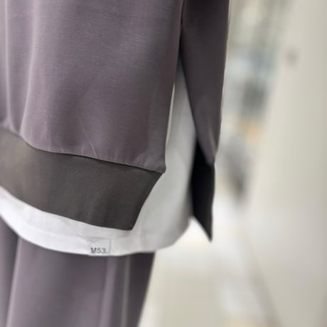 M53. (エムゴーサン) パンプルオーバー　チャコール