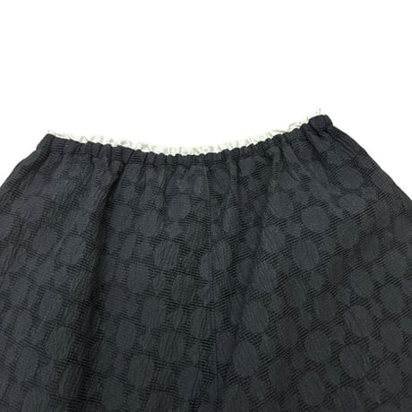 THOMAS MAGPIE     ドット透かしジャガードショートパンツ  - ブラック