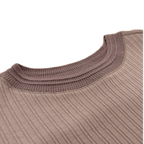 M53. (エムゴーサン) swedish cut and sew s/s pinkbrown