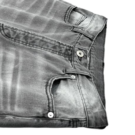 M53. ルーズダメージデニムパンツ