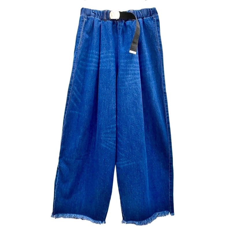 M53. ベルトデニムタックパンツ | grasol Nagasaki Stores