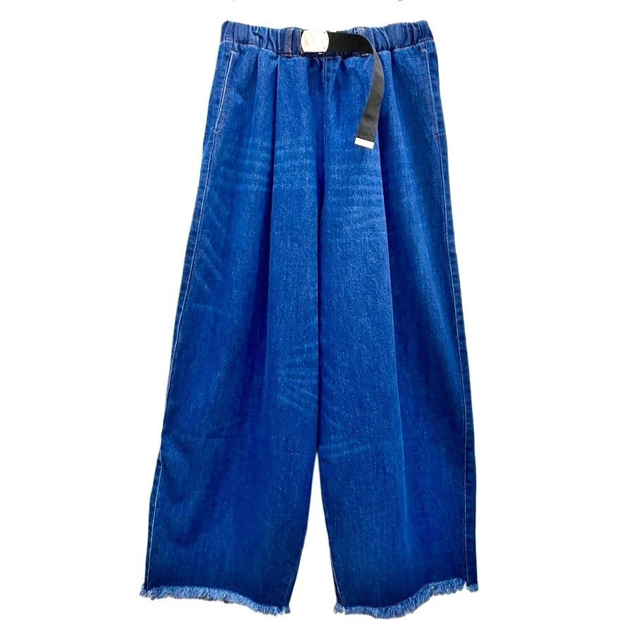M53. ベルトデニムタックパンツ | grasol Nagasaki Stores