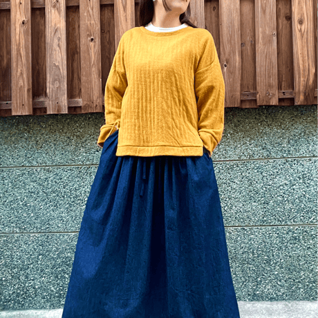 TIGRE BROCANTE 接結ソリッドスウィッチロングスリーブT-マスタード