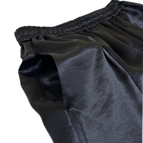 LIROMA アセテートロングワイドパンツ