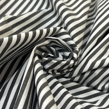 PASSIONE(パシオーネ) スキッパーロングブラウス　Black×White