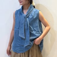 QTUME | ボウタイノースリーブデニムシャツ | 【ライトブルー】