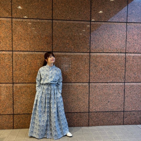 LIROMA シャツワンピース　BLUE Primrose peak