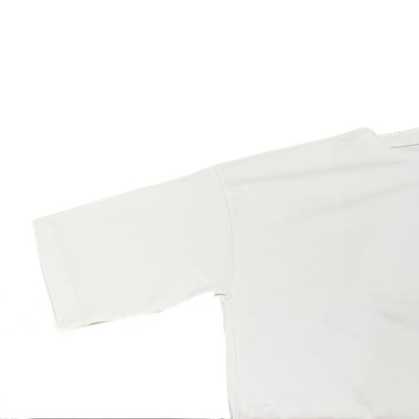 M53.  LPタックミニロゴTシャツ
