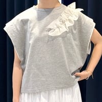 QTUME | フリルフレンチカットソー | 【‎Gray】