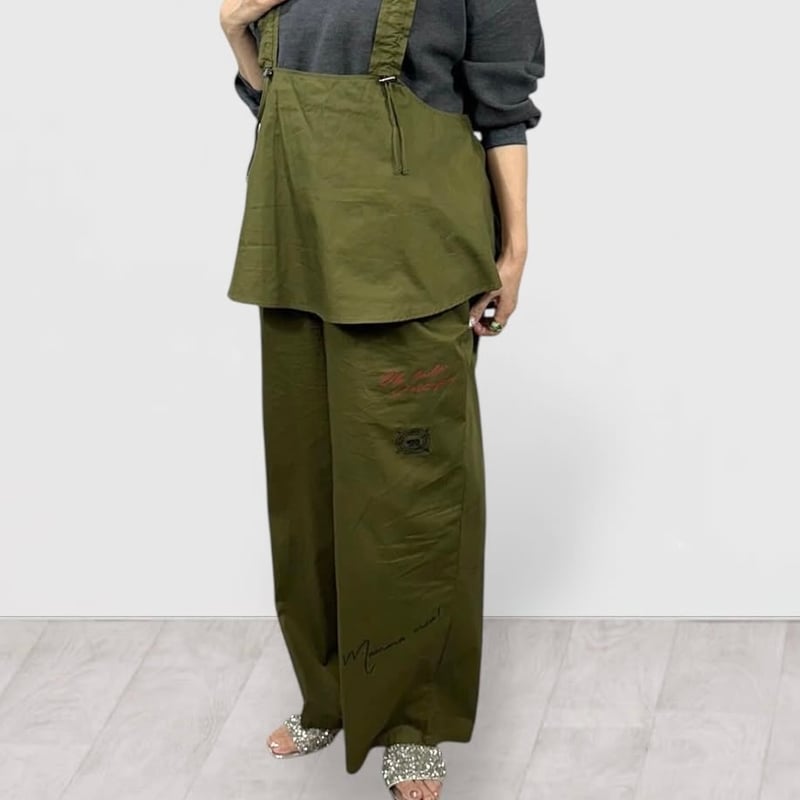 ゆみこ　未着用　Le Melange ロゴプリントチノパン HELLO,I am