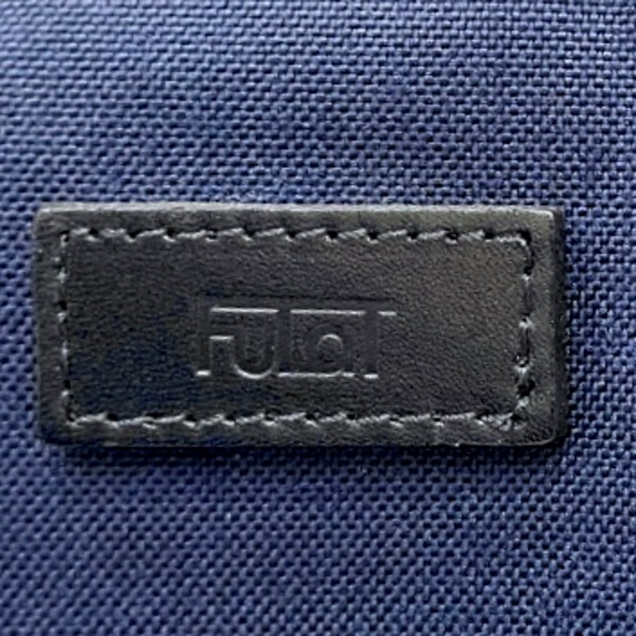68903c293e183e41423fb614