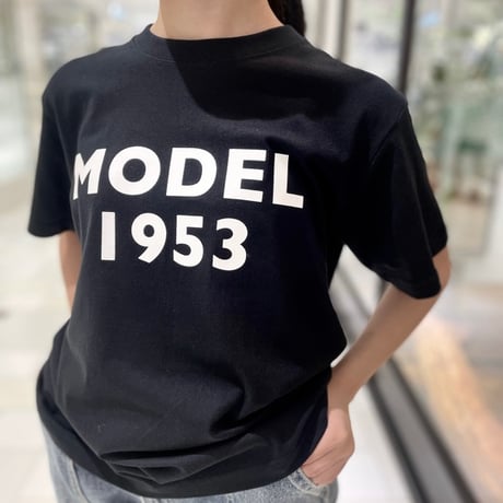 M53. MODEL1953プリントTシャツ　ブラック