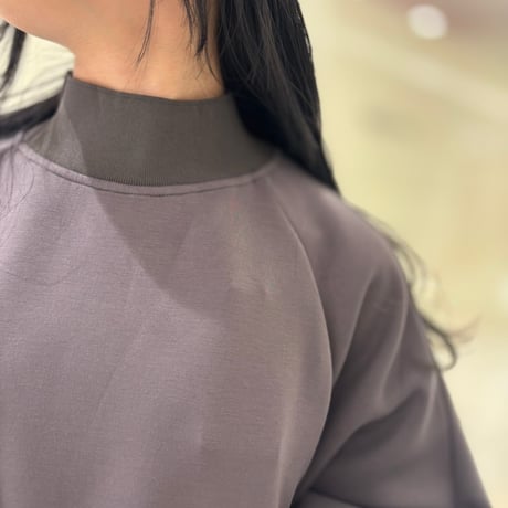 M53. (エムゴーサン) パンプルオーバー　チャコール