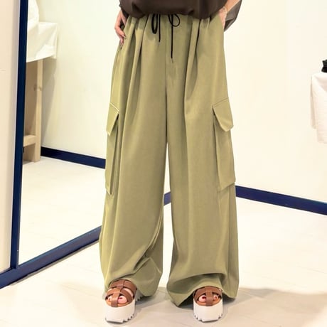 QTUME | カーゴシルエットパンツ | 【Khaki】