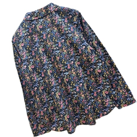 Parkes リバティ "Flowers" フラワーズ 丸襟花柄ブラウス Navy