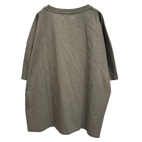 SEVEN SENSE コーヒープリントTシャツ-  カーキ