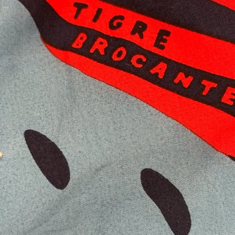 TIGRE BROCANTE リバーシブルビブ