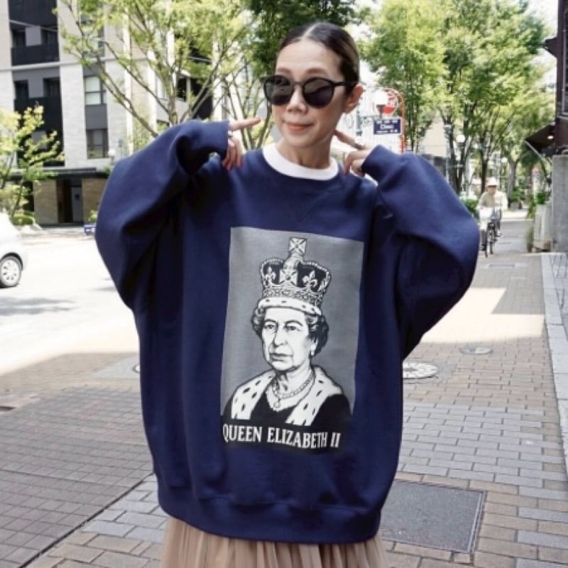 THOMASMAGPIE QUEEN OF QUEEN BIGスウェット - ネイビー | g