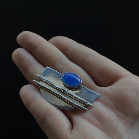 Blue Cabochon Pin Brooch