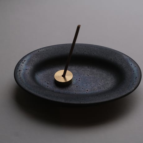 ONE KILN / PEBBLE OVAL PLATE - SS / ASH
