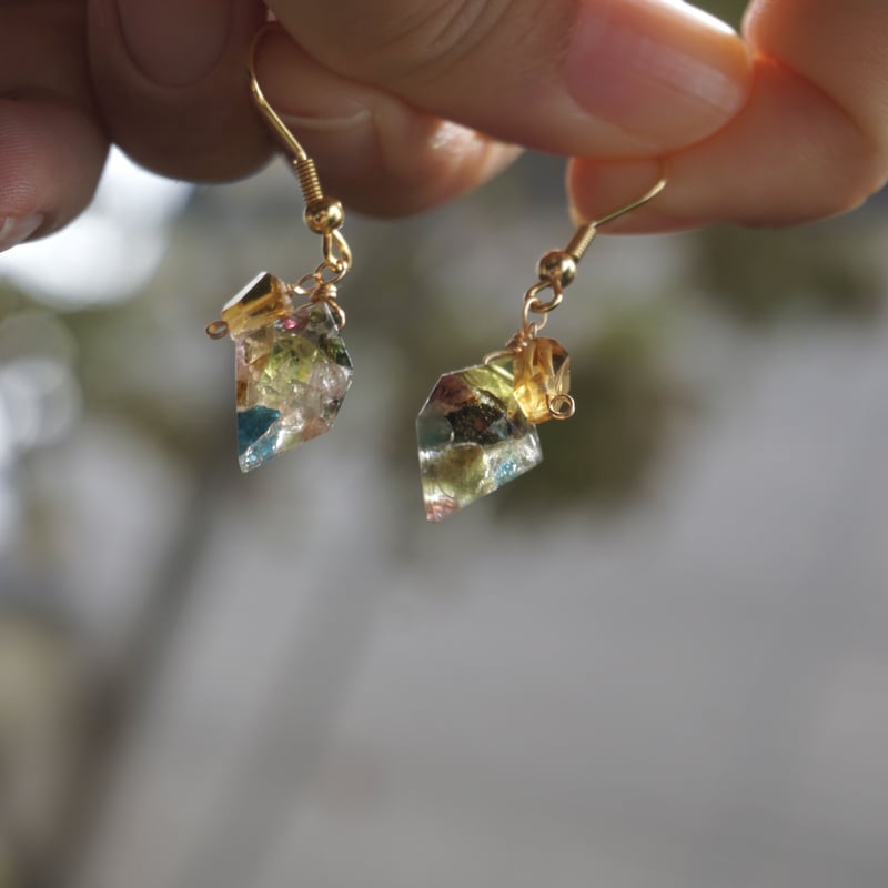 ♡ 空もようさま ♡ クリップイヤリング Laughイヤクリップ（左）(aw4E0002)｜阪急百貨店公式通販サイト｜阪急