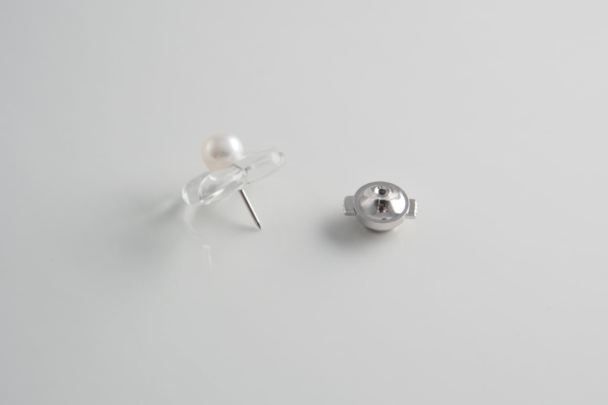 HANA Pin brooch【Clear】 | YASHIMA