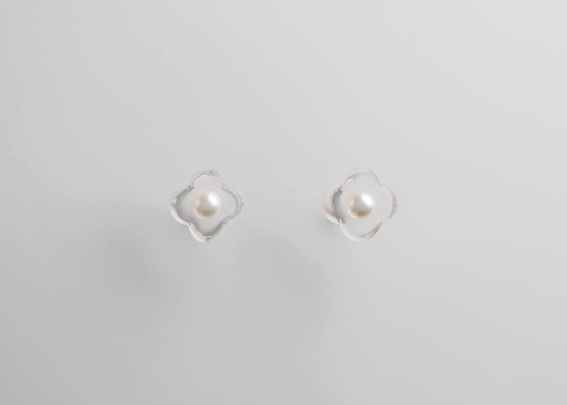 HARIO ピアス　HANA S クリア　真珠　ハリオ ピアス HANA S フロスト