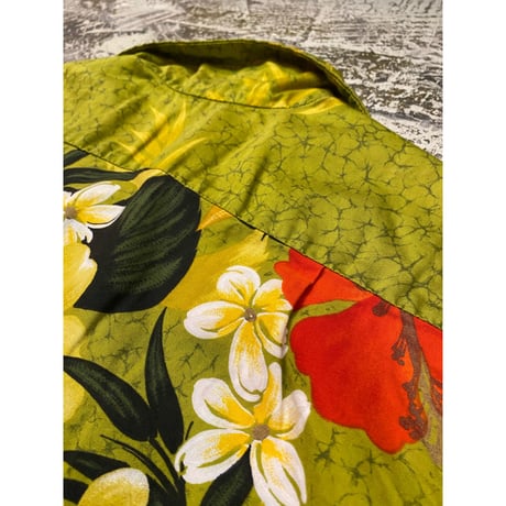 Sears S/S Hawaiian Shirt   Size:About M