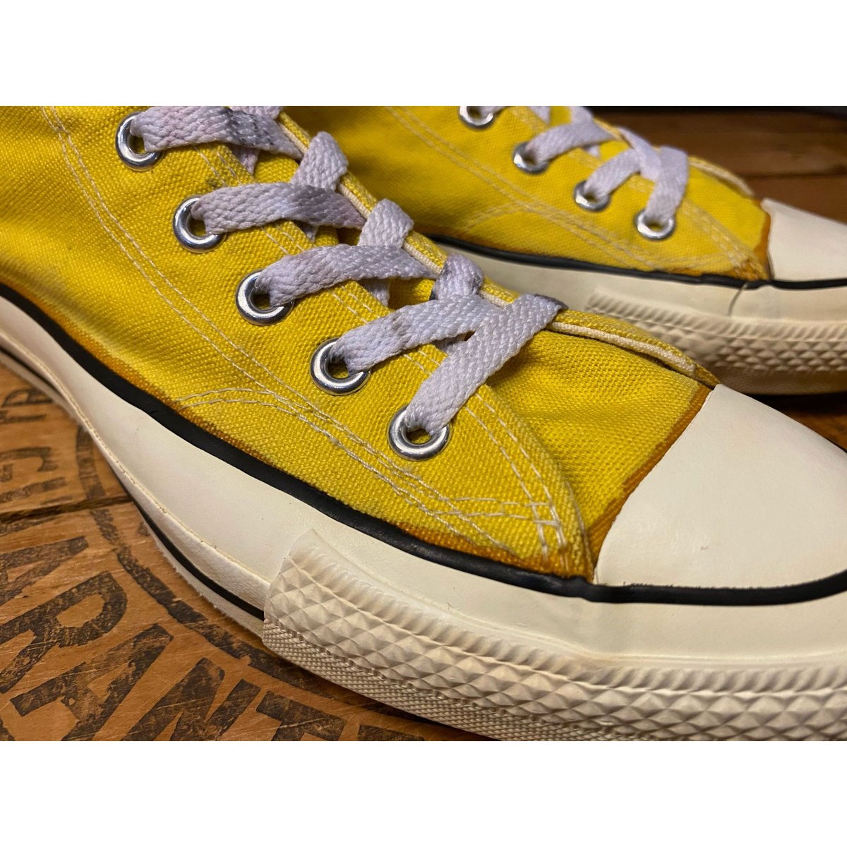 1980s CONVERSE ALL STAR Hi-Cut Sneaker 1980s CONVERSE ALL STAR Hi-Cut Sneaker