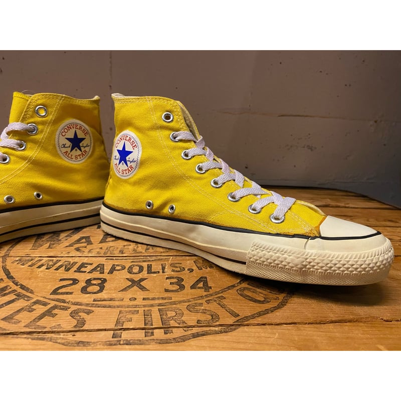 1980s CONVERSE ALL STAR Hi-Cut Sneaker 