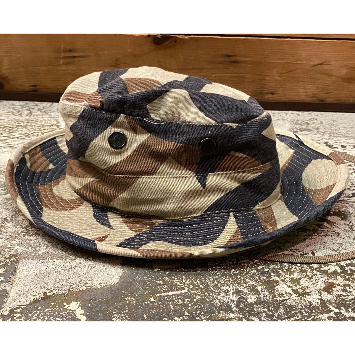 ASAT Camo Sun Hat Size:7 | magnets osaka