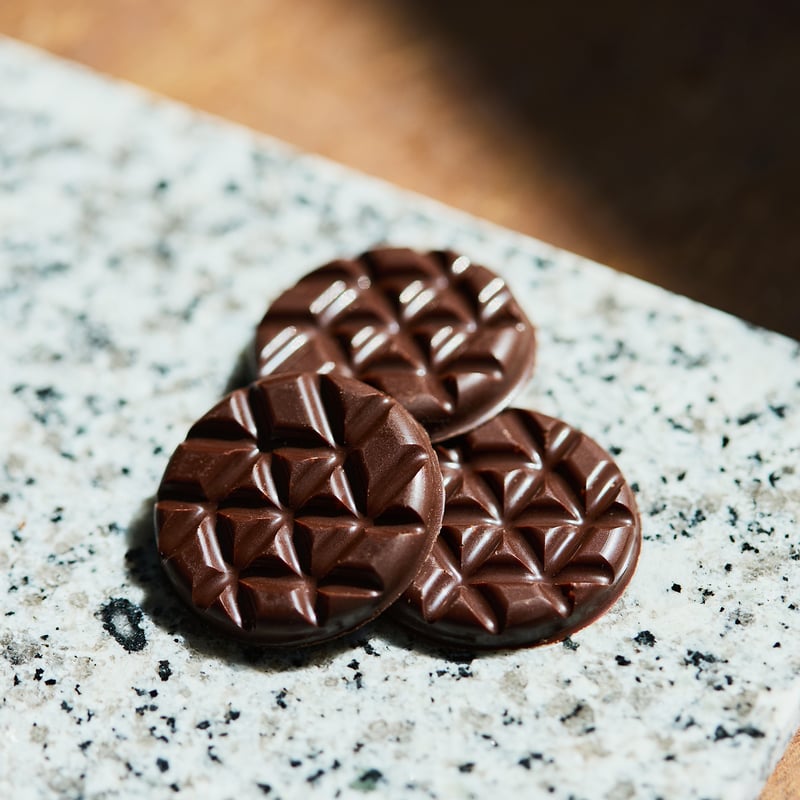 石挽きピュアチョコセット | 石挽カカオ issai