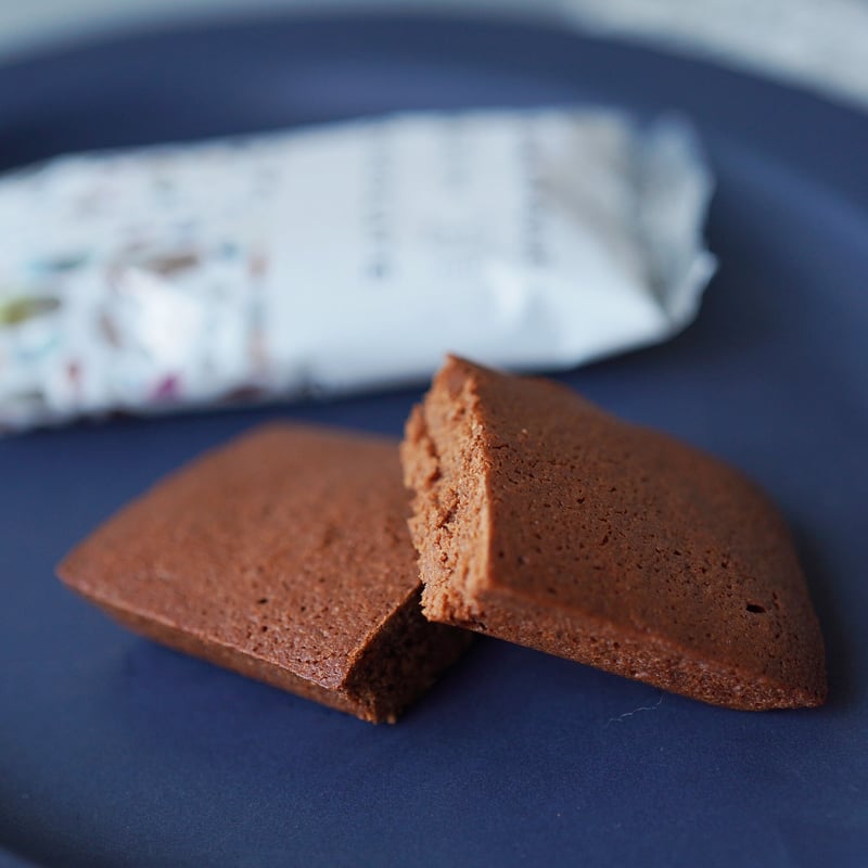 石挽きチョコフィナンシェ 5個入り | 石挽カカオ issai