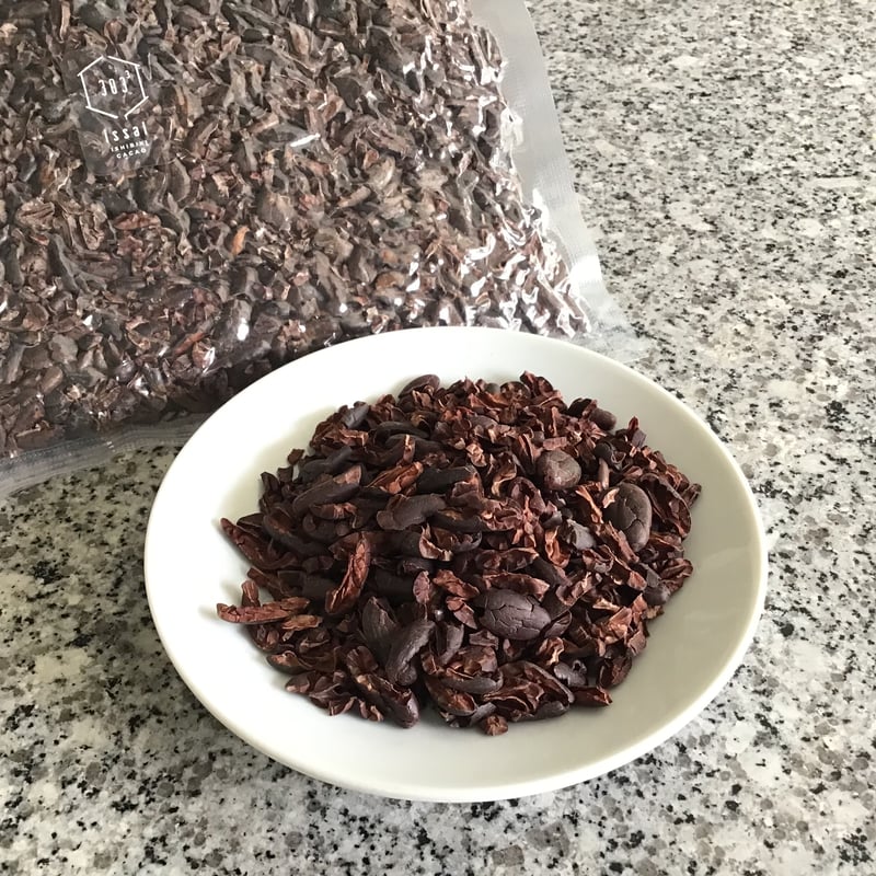 手剥き大粒カカオニブ 300g | 石挽カカオ issai