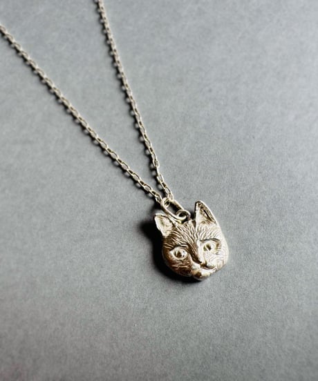 LUNO SUNO 見つめる猫／ペンダント | 橙書店 WEB SHOP