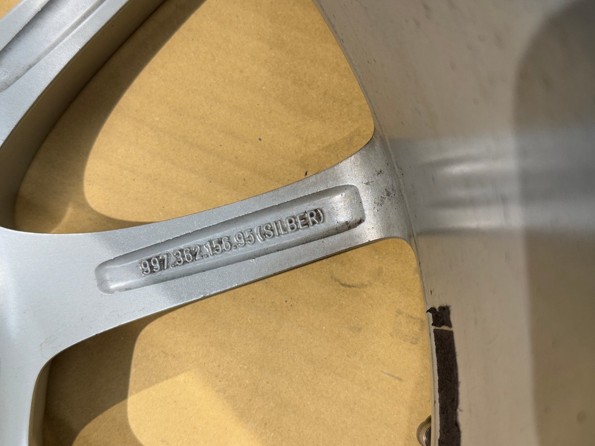 997GT3用 純正アルミホイールセット 【中古品】 | クレフモータースポーツ