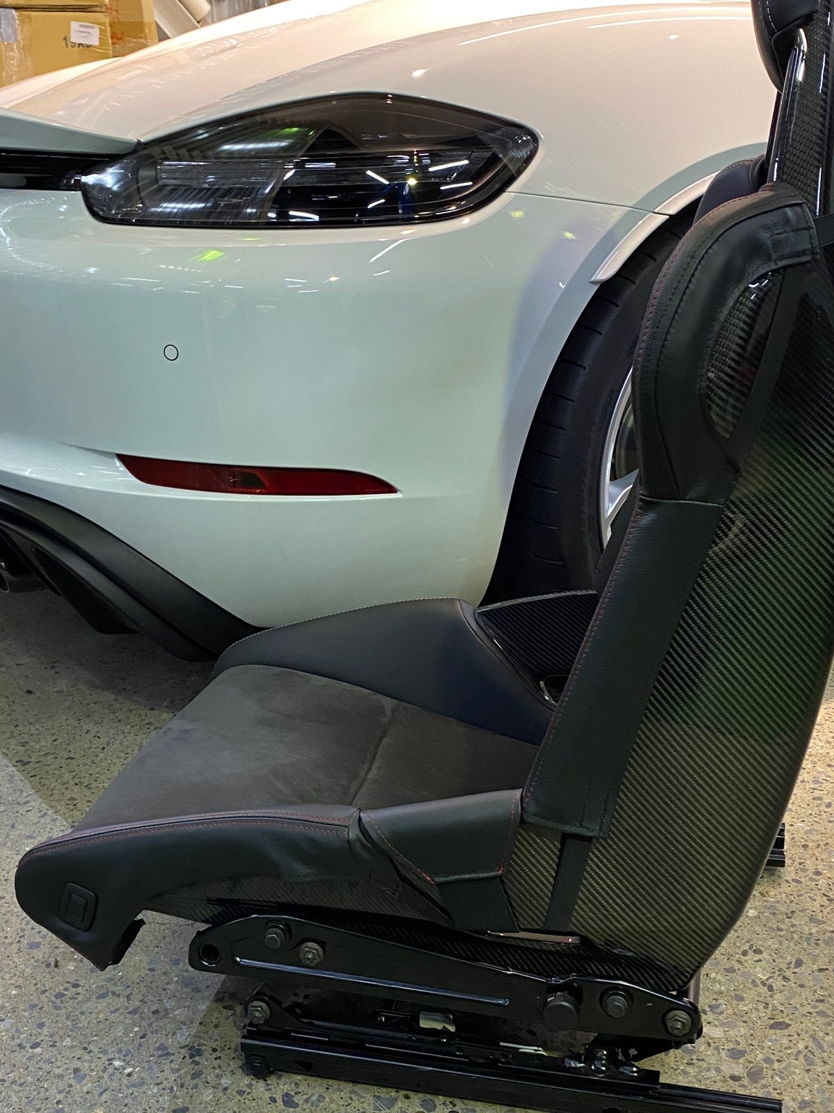 オリジナル 991／981系純正フルバケットシート用レザープロテクション 