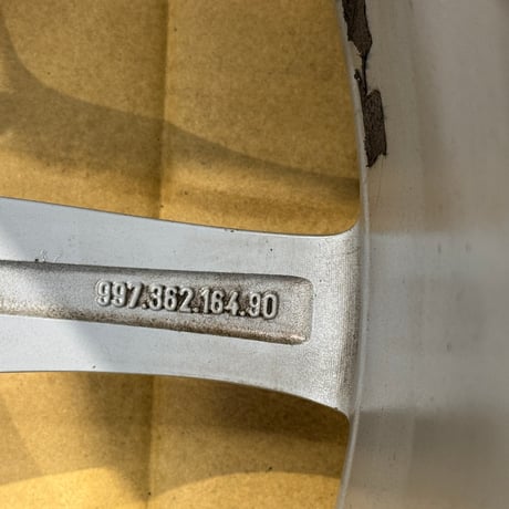 997GT3用 純正アルミホイールセット　【中古品】