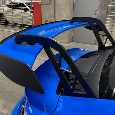 オリジナル・リヤウイングライザー 【992GT3用】