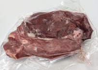 野生の鹿肉　モモ（外側）551g~600g【冷凍】