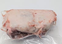 野生の猪肉　脂しっかりモモ750gメス【冷凍】