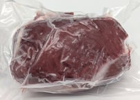 野生の鹿肉　モモ（シンタマ）751g~800g【冷凍】
