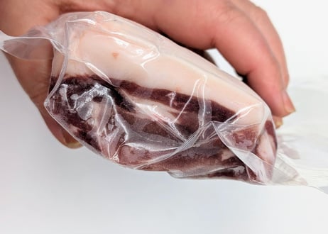 野生の猪肉　脂しっかりカタロース500g オス【冷凍】