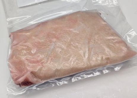 【セール品】野生の猪肉　皮つき仔猪モモ【冷凍】
