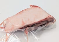 野生の猪肉　脂しっかり外モモ（ランプ）300gメス【冷凍】