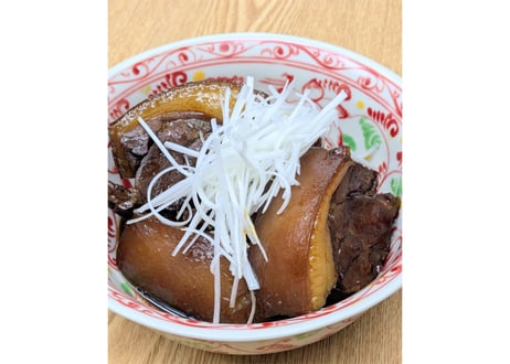 野生の猪肉　皮つき仔猪カタロース750gメス【冷凍】