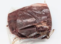 野生の鹿肉　モモ（内モモ）351g~400g【冷凍】